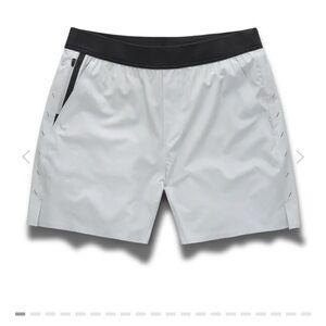 TEN THOUSAND Interval Short